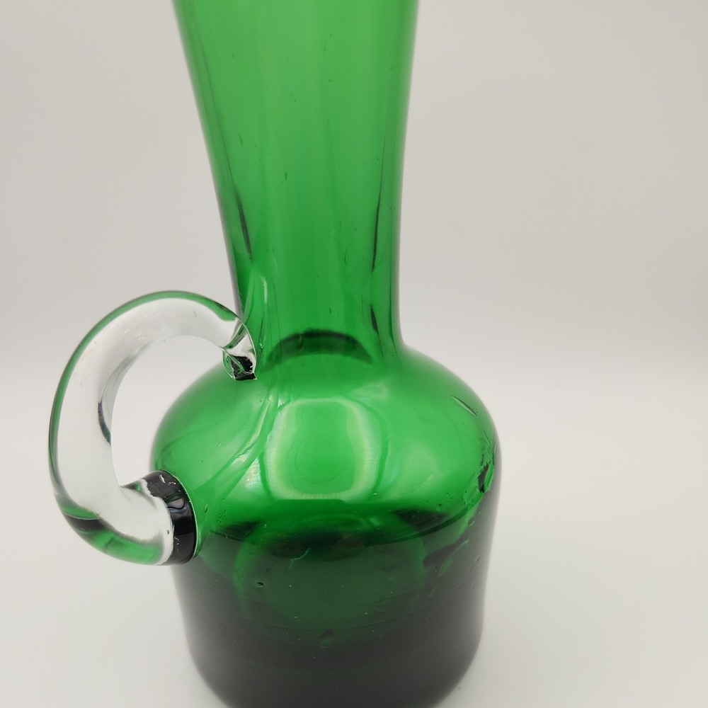 Vintage MCM Empoli Style green glass vase with clear glass applied handle - Picture 4 of 7